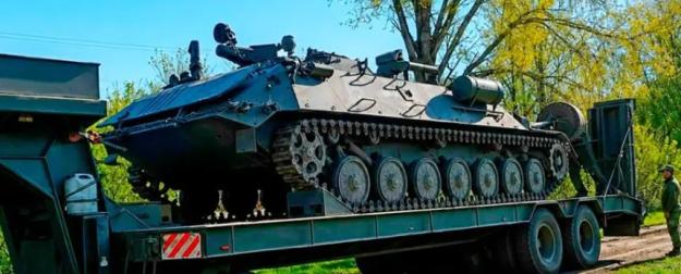 Очень редкая советская разведмашина "Жук" замечена в одной из частей ВСУ