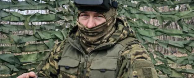 «Мы сидели под танком два месяца»: штурмовик рассказал о боях без прикрас