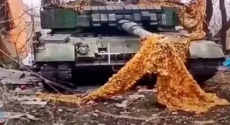 Три дрона превратили обложенный "Контактом" Leopard 1A5 в гигантский костер