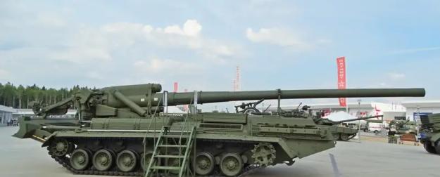 45-тонная самоходка 203-мм "Пион" громит врага на харьковском направлении