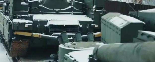 Мороз не помеха: улучшенные БРЭМ-80 направили в подразделения армии