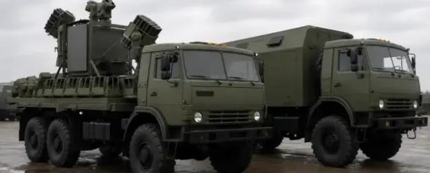 Дронам не скрыться: в России представили комплекс «Редут-УР» с 98 ракетами