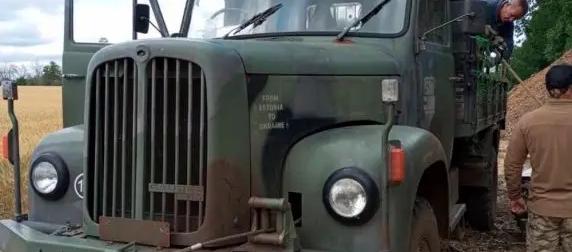 Эстония поставила ВСУ швейцарские автомобили Saurer разработки 50-х годов Эстония поставила ВСУ швейцарские автомобили Saurer разработки 50-х годов