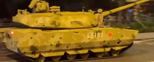 Новые китайские танки Type 100 были опробованы в общевойсковых учениях Новые китайские танки Type 100 были опробованы в общевойсковых учениях