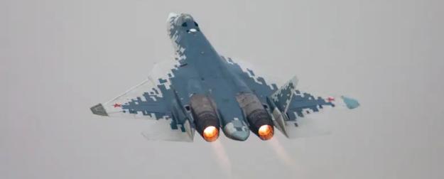 Высший пилотаж: США взбесил интерес Индии к российским Су-57 Высший пилотаж: США взбесил интерес Индии к российским Су-57