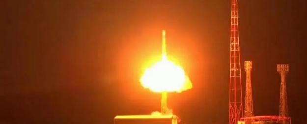 «Долго ждать не придется»: когда на Украину снова прилетят ракеты «Орешник»