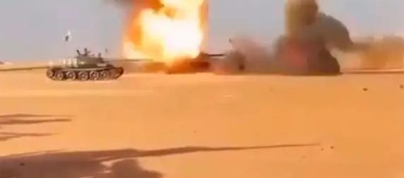 Появилось видео взрыва танка Т-55 на учениях с боевой стрельбой в Ливии