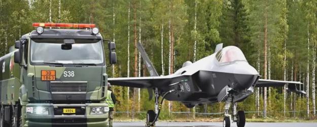 Финляндия покупает себе войну: зачем Хельсинки тратит миллиарды на F-35?