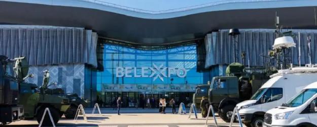 В Белоруссию прибыли новинки российской военной техники В Белоруссию прибыли новинки российской военной техники