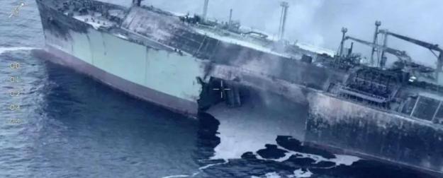 “Варианта два": что делать с пораженным БЭКами российским танкером