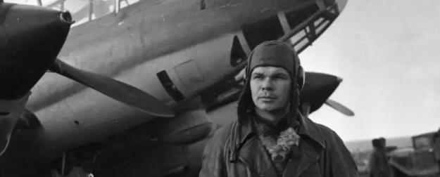 Великая Отечественная война: непобедимая эскадрилья Ивана Корзунова Великая Отечественная война: непобедимая эскадрилья Ивана Корзунова