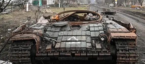 Появилось видео уничтожения танка ВСУ и его экипажа при попытке пересечь гр Появилось видео уничтожения танка ВСУ и его экипажа при попытке пересечь гр