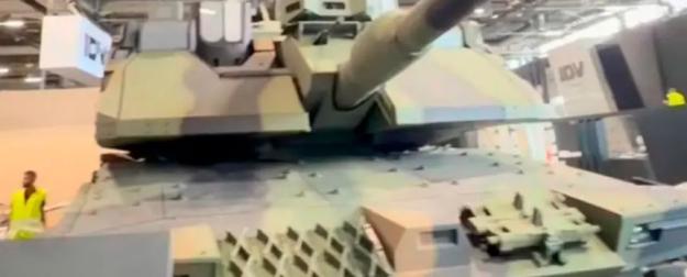 Итальянский "танк будущего" KF-51IT оказался макетом