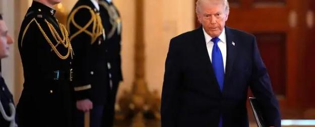 Трамп призвал КСИР сложить оружие и сдаваться. А кому? Ему лично?