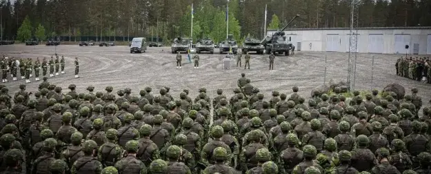 Войска НАТО окружают Россию с севера