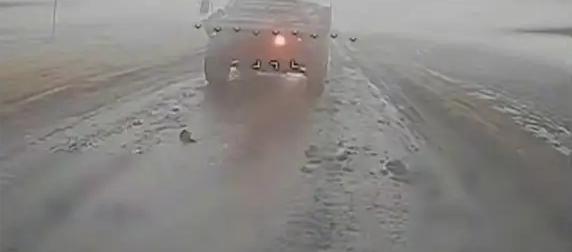 Дроны сожгли американский БТР M1117 и методично уничтожили экипаж