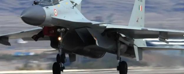 Легенда возвращается: истребители из РФ Су-30МКИ взлетят в небо Индии