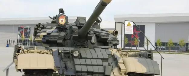 На видео впервые показали, как снаряды пушки Т-55 уничтожают боевиков ВСУ