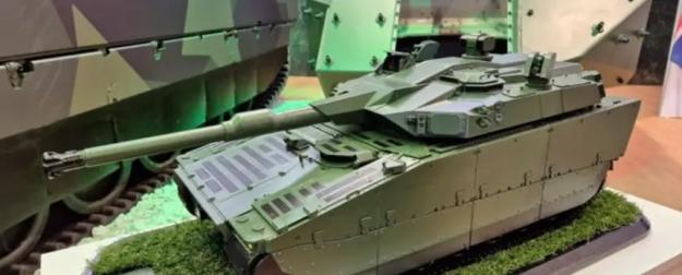 Новый вариант легкого танка CV90120 представили на выставке в Словакии