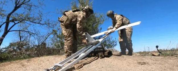 Минус три расчёта: военные РФ уничтожили пункт управления FPV-дронами ВСУ Минус три расчёта: военные РФ уничтожили пункт управления FPV-дронами ВСУ