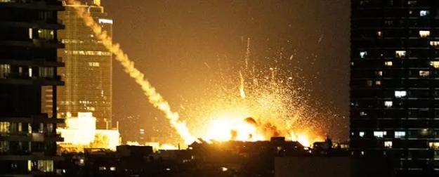 «Бей своих»: Зачем Иран наносит удары по монархиям Персидского залива