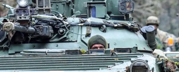 Украинский офицер назвал причину катастрофических потерь техники ВСУ