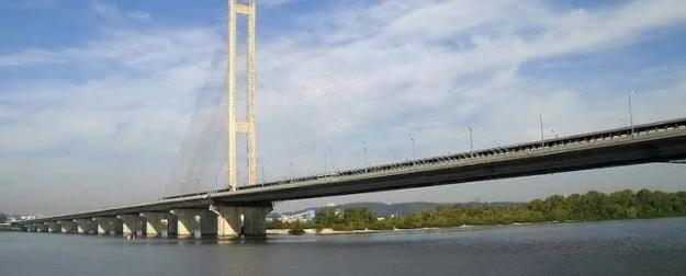 "Герань" долетела до Южного моста: начало разрушения переправ через Днепр?