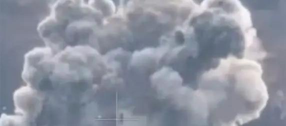 800-килограммовый снаряд "Торнадо-С" обрушил здание с боевиками НГУ