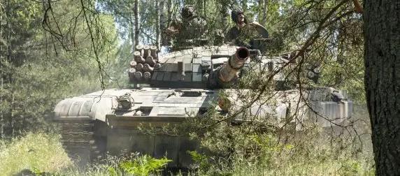 Польский PT-91 Twardy уничтожен новороссийскими гвардейцами-десантниками