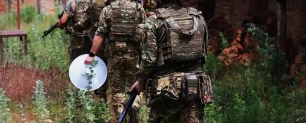 Заманили обманом: боевики из Колумбии не могут сбежать с Украины Заманили обманом: боевики из Колумбии не могут сбежать с Украины