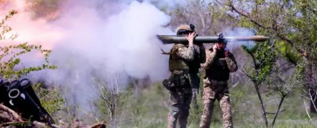 ISW: оборона ВСУ на Донбассе может посыпаться ISW: оборона ВСУ на Донбассе может посыпаться