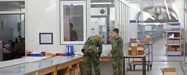 Берлин убивает немецкую промышленность, но готовится клепать атомные бомбы