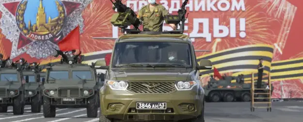 У отказа от техники на Параде Победы есть три причины. Пора это признать