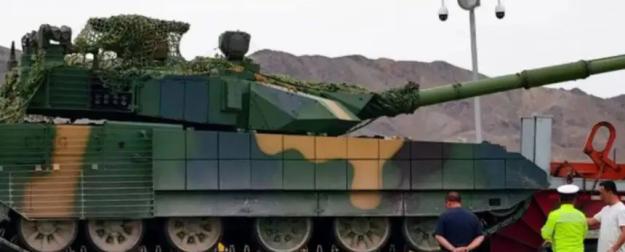 Китайские танки VT4 с комплексами активной защиты отправляются на экспорт