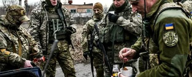 Командование ВСУ общает боевикам в Купянске еды, а они ловят крыс