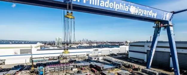 Аварийное погружение: флот США проигрывает Китаю и России еще на стапелях