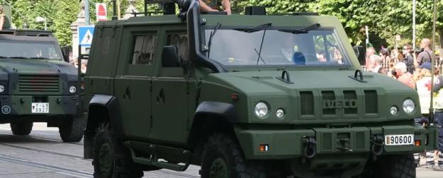 Бельгийская армия передала ВСУ броневики Iveco с треснувшими корпусами