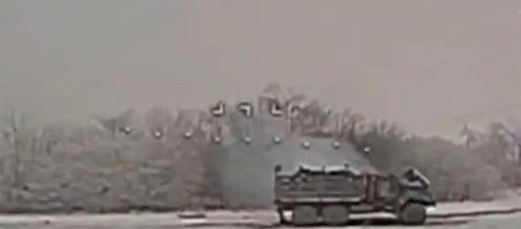 Удар беспилотника проделал внушительную дыру в капоте украинского ЗИЛ-131