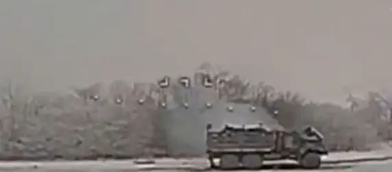 Удар беспилотника проделал внушительную дыру в капоте украинского ЗИЛ-131