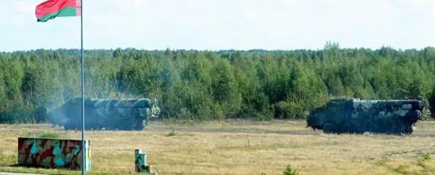 Ракетные части РБ на границе с Польшей приводятся в боевую готовность