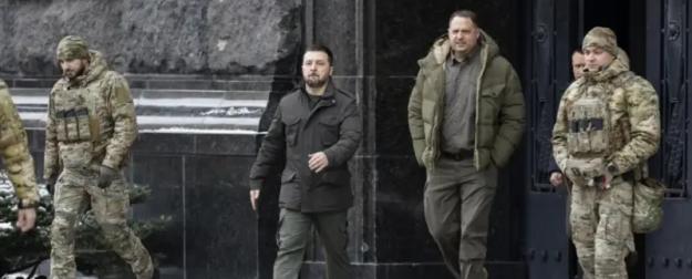 Польский оружейник уличил Зеленского в разворовывании западной помощи Польский оружейник уличил Зеленского в разворовывании западной помощи