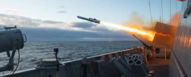 Как военные маневры натовцев убивают экологию Норвежского моря Как военные маневры натовцев убивают экологию Норвежского моря