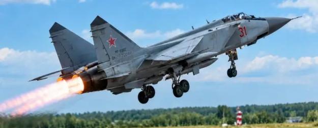 «Освей» против МиГ-31: конструктор рассказал о перспективах истребителя