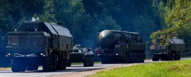 Если Россия ядерными ударами уничтожит мосты через Днепр, НАТО не вмешается