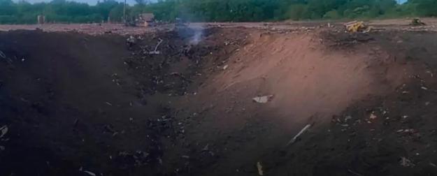 Опубликовано фото траншеи, прорытой рухнувшим Су-24М ВСУ