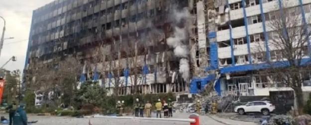 ВСУ ударили по центру Луганска – под завалами могут находиться люди