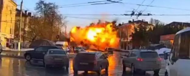 Мы позволяем США наводить ракеты на свои заводы, но «обещаем» не помогать Ирану