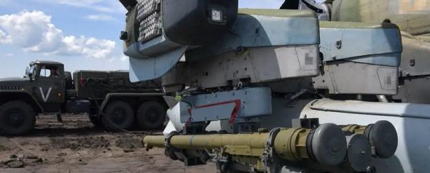 Ракета "Игла-В" вертолета Ка-52 разнесла на части украинский БПЛА Ракета "Игла-В" вертолета Ка-52 разнесла на части украинский БПЛА