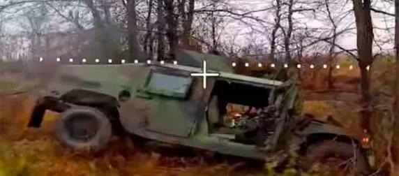 Появилось видео уничтожения небольшой колонны из двух американских Humvee