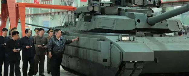 Новейший основной боевой танк показали в Северной Корее Новейший основной боевой танк показали в Северной Корее